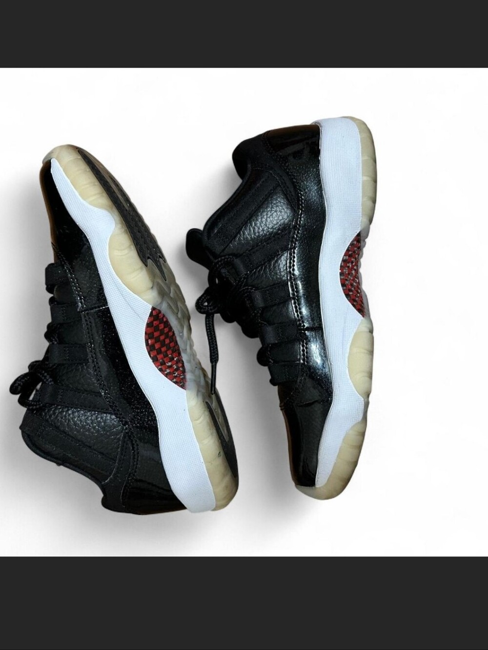 Jordan 11 Low Kids Size 5.5 Y